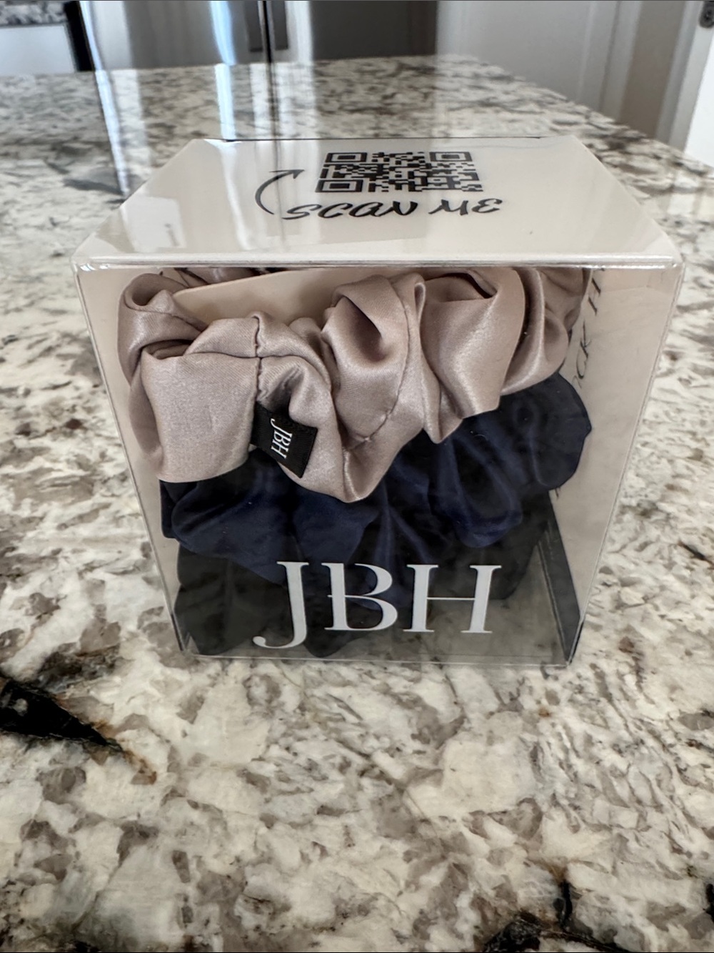 Silk scrunchie set